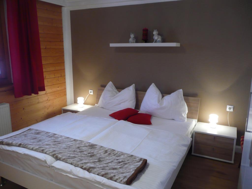 Haus Rosi Vila Uttendorf Quarto foto
